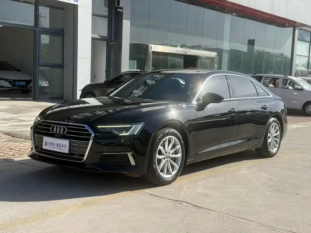 Audi A6L 2021 — фото 1