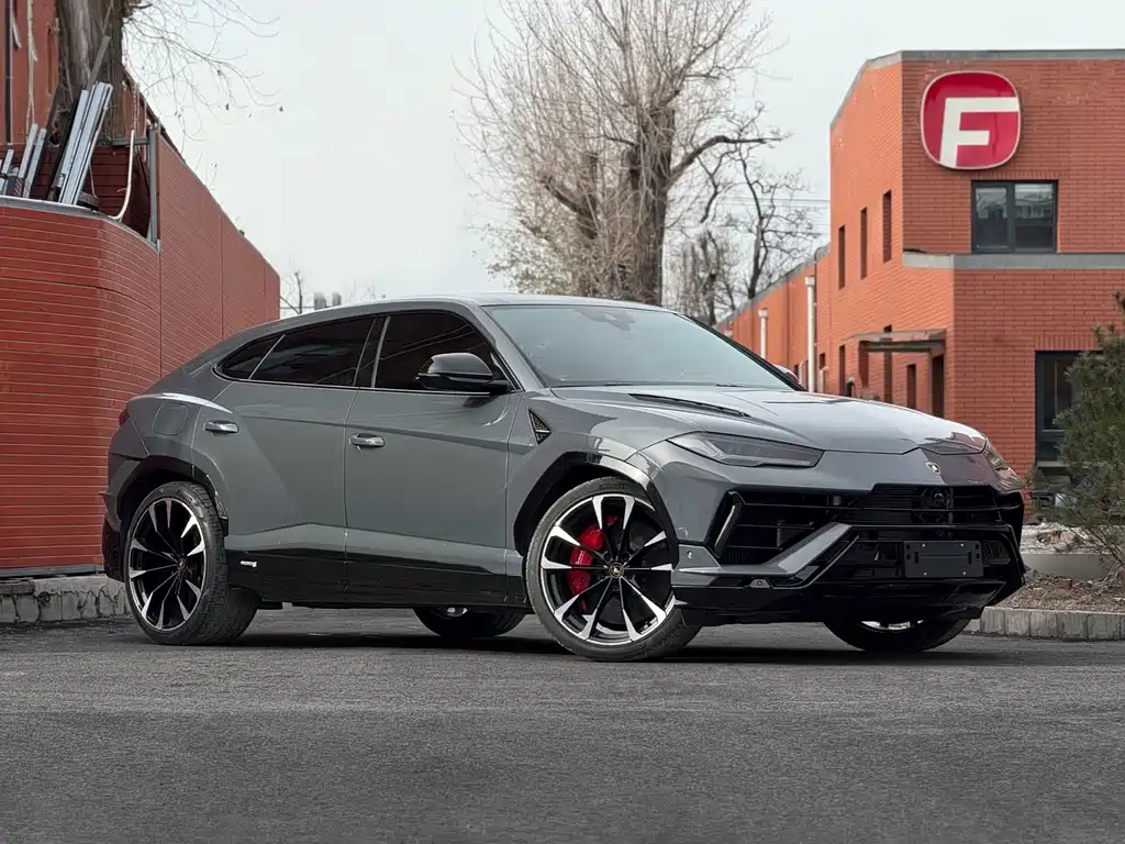 Lamborghini Urus 2023 — фото 3