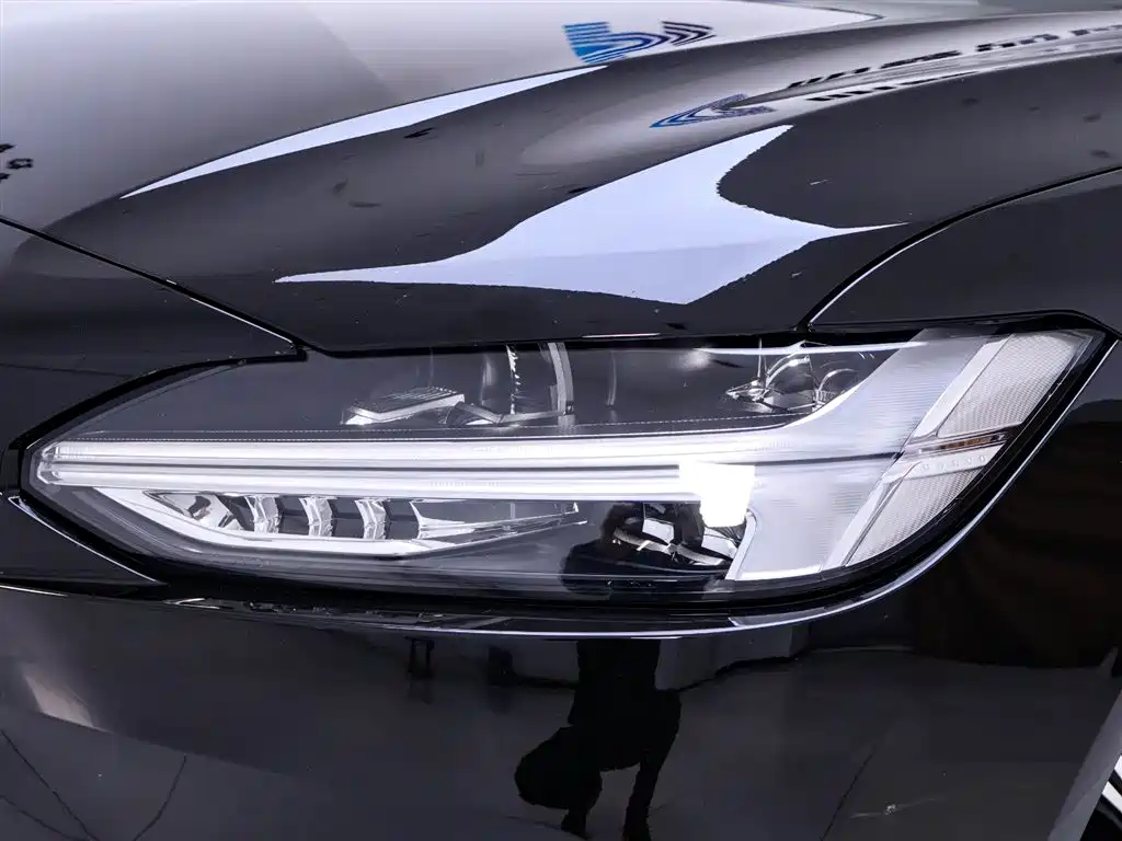 Volvo S90 2022 — фото 4