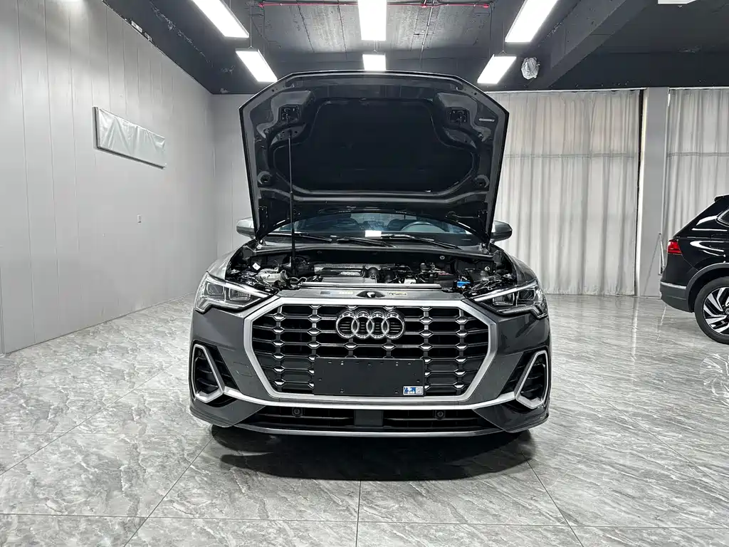 Audi Q3 2022 — фото 9