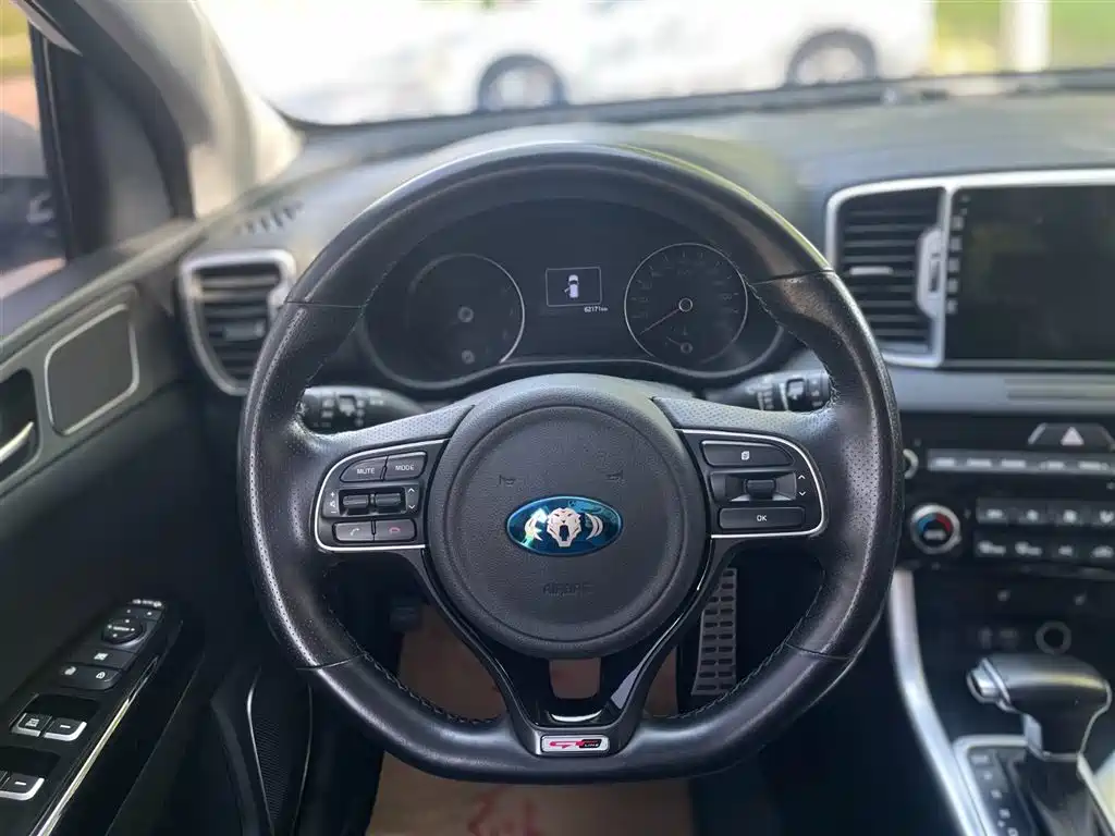 Kia KX5 2017 — фото 14