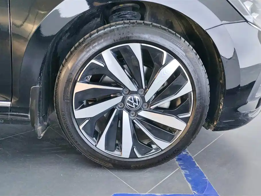 Volkswagen Passat 2024