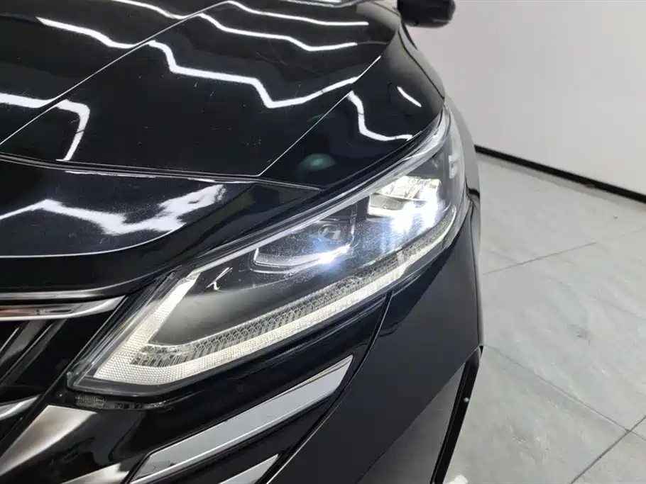 Nissan Teana 2023
