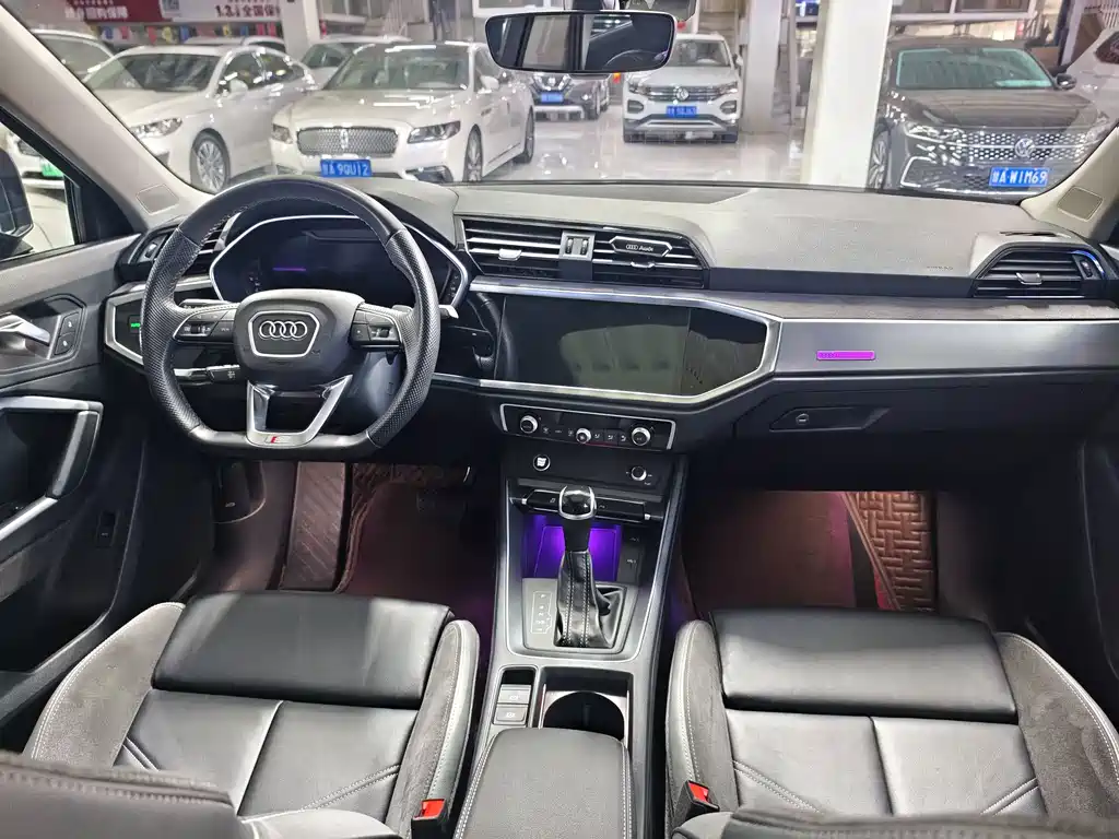 Audi Q3 Sportback 2023 — фото 9