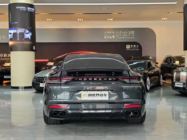 Porsche Panamera 2023