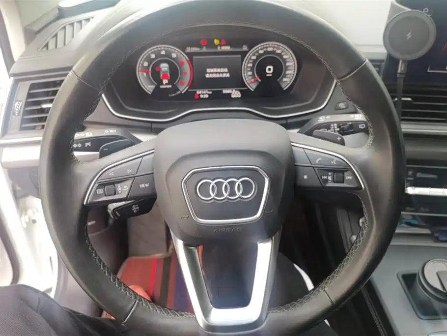 Audi Q5L 2022 — фото 15
