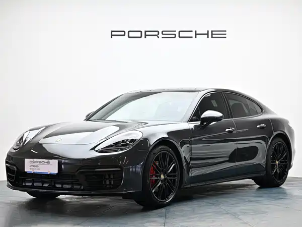 Porsche Panamera 2023
