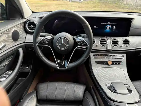 Mercedes-Benz E-Class 2023