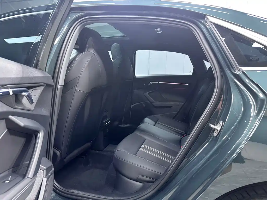 Audi A3 2022 — фото 16