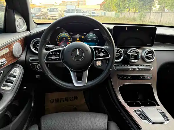 Mercedes-Benz GLC 2021