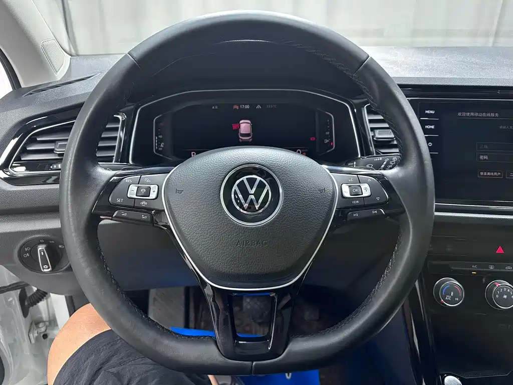 Volkswagen T-Roc 2022 — фото 13