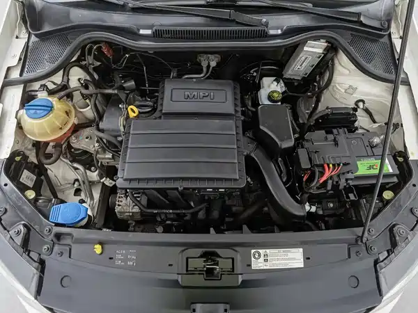 Volkswagen Polo 2015