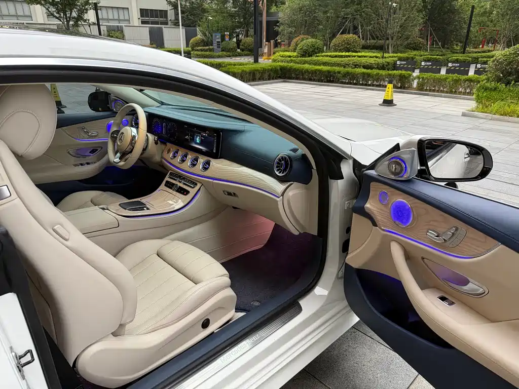 Mercedes-Benz E-Class 2021 — фото 10