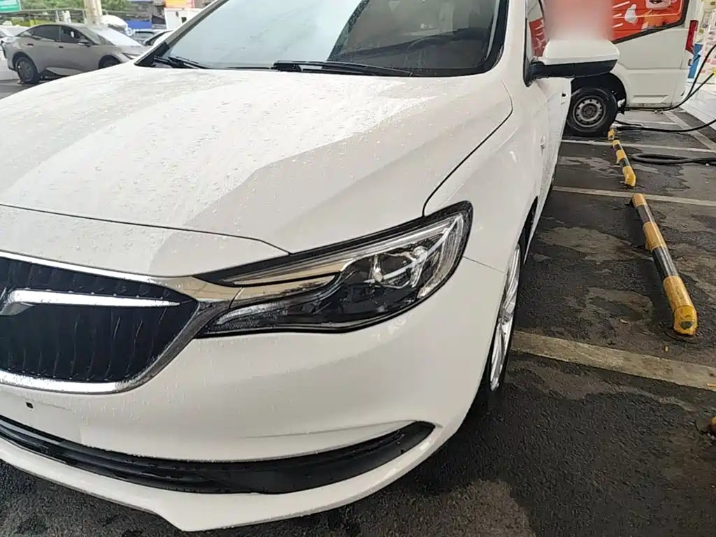 Buick Excelle 2022 — фото 24