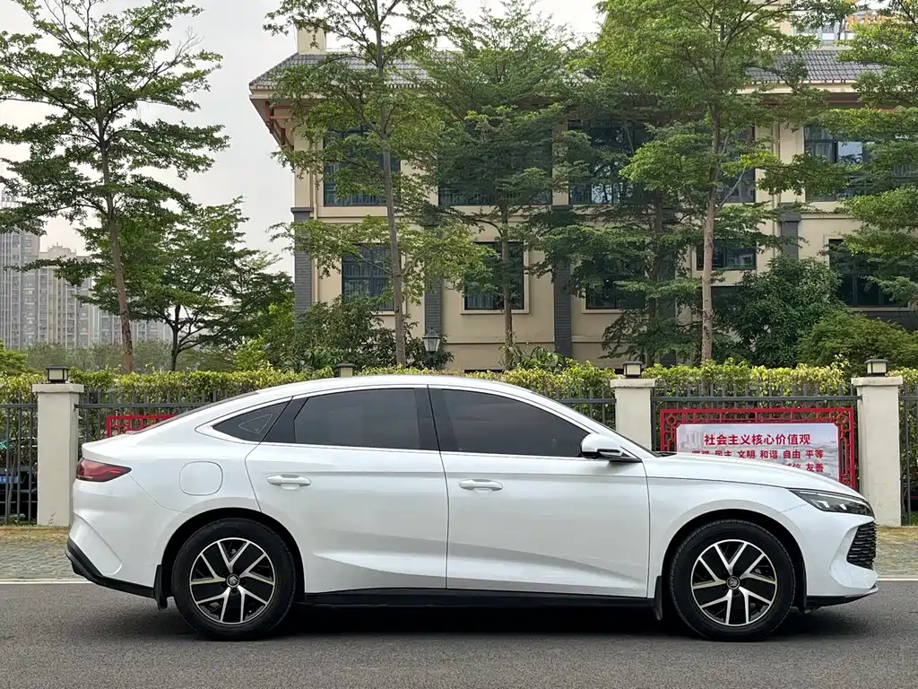 BYD Qin L 2025 — фото 4