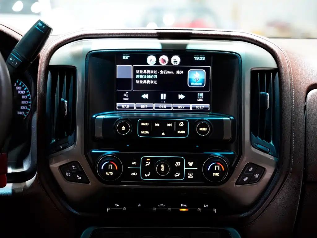 Chevrolet Silverado 2017 — фото 18