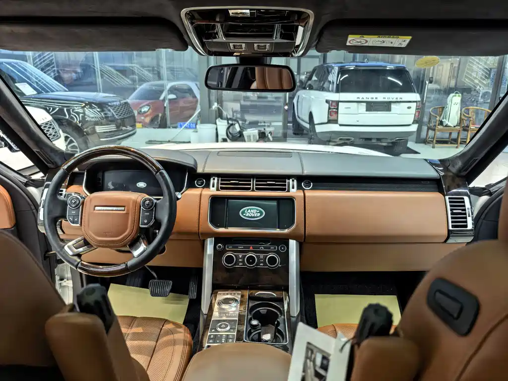 Land Rover Range Rover 2017 — фото 10
