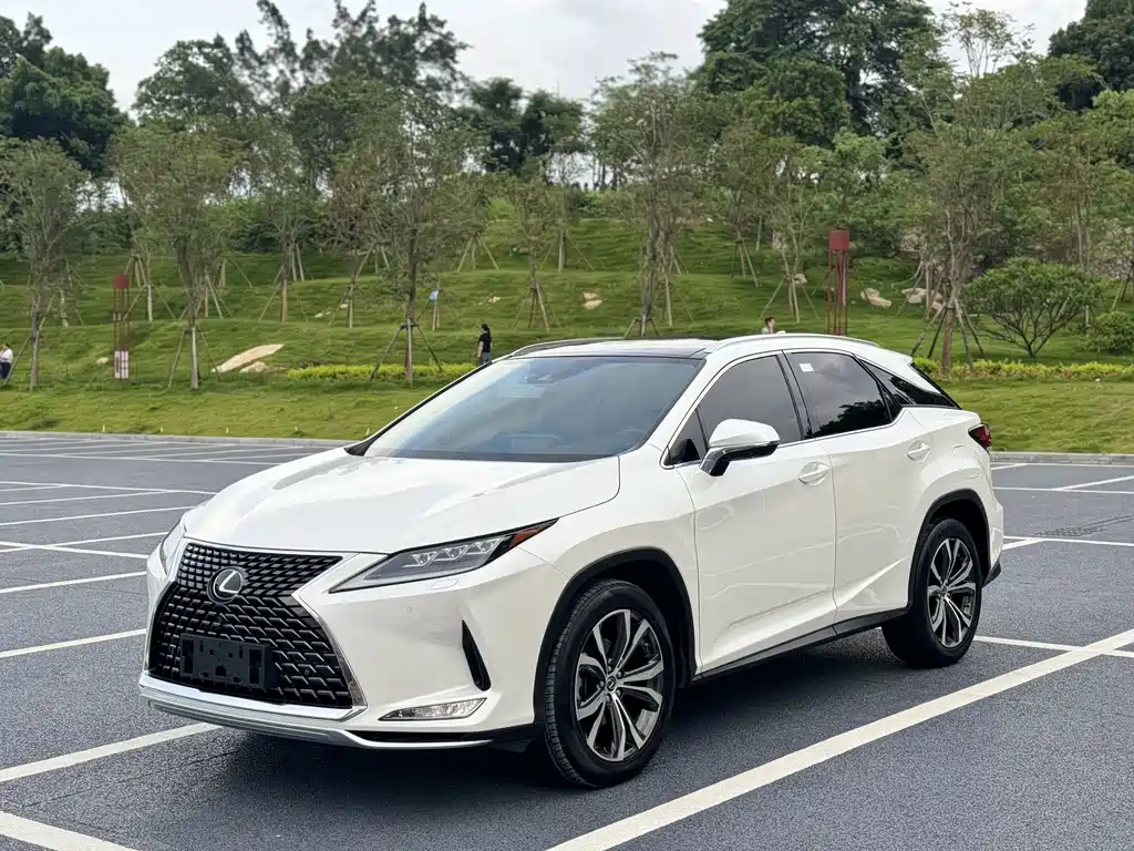 Lexus RX 2019 — фото 1