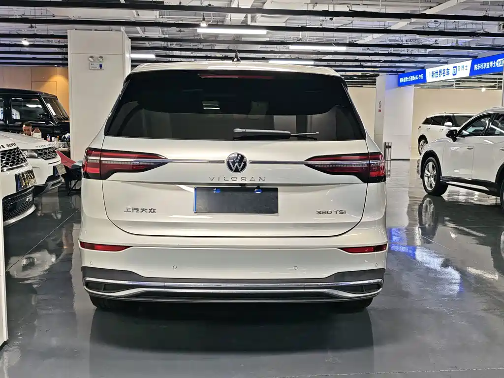 Volkswagen Viloran 2021 — фото 9
