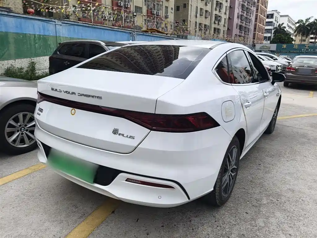 BYD Qin PLUS 2023 — фото 7