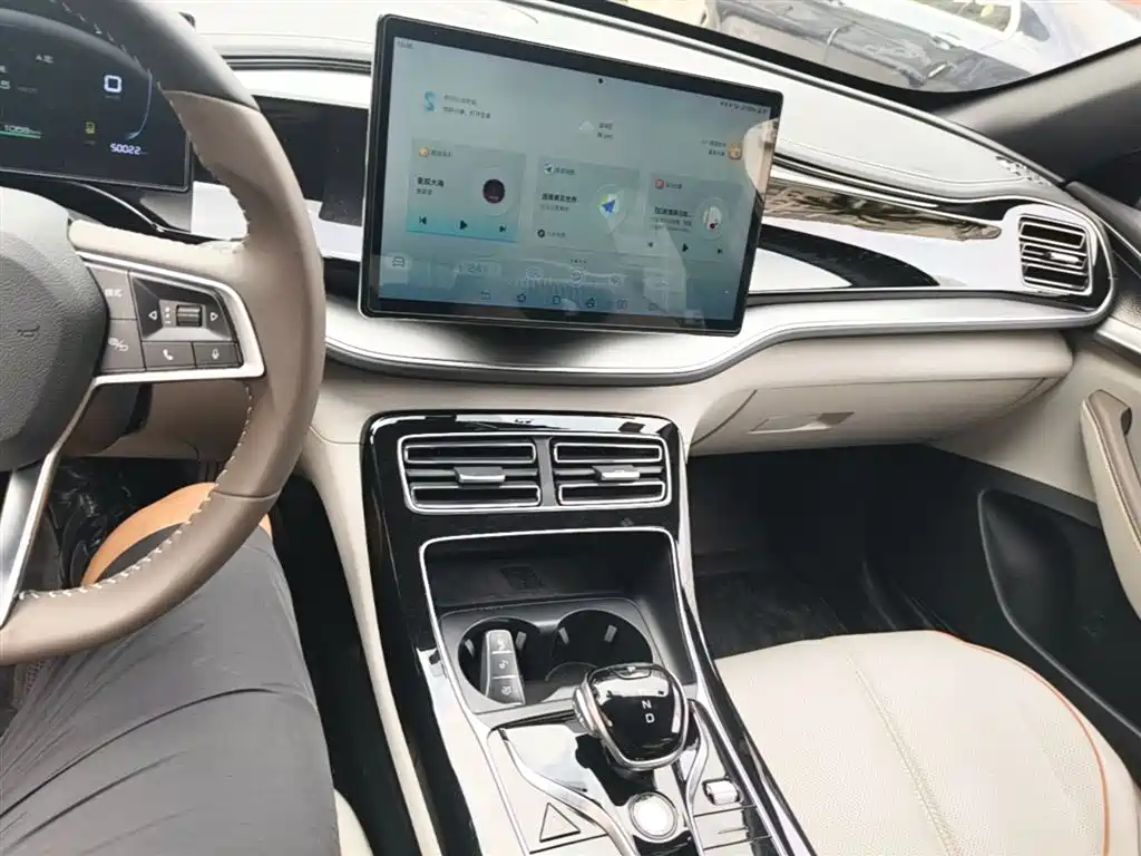 BYD Qin PLUS 2023 — фото 13