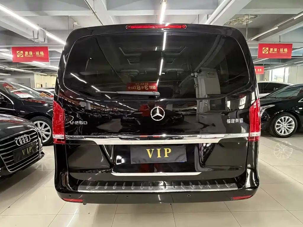 Mercedes-Benz V-Class 2017 — фото 8