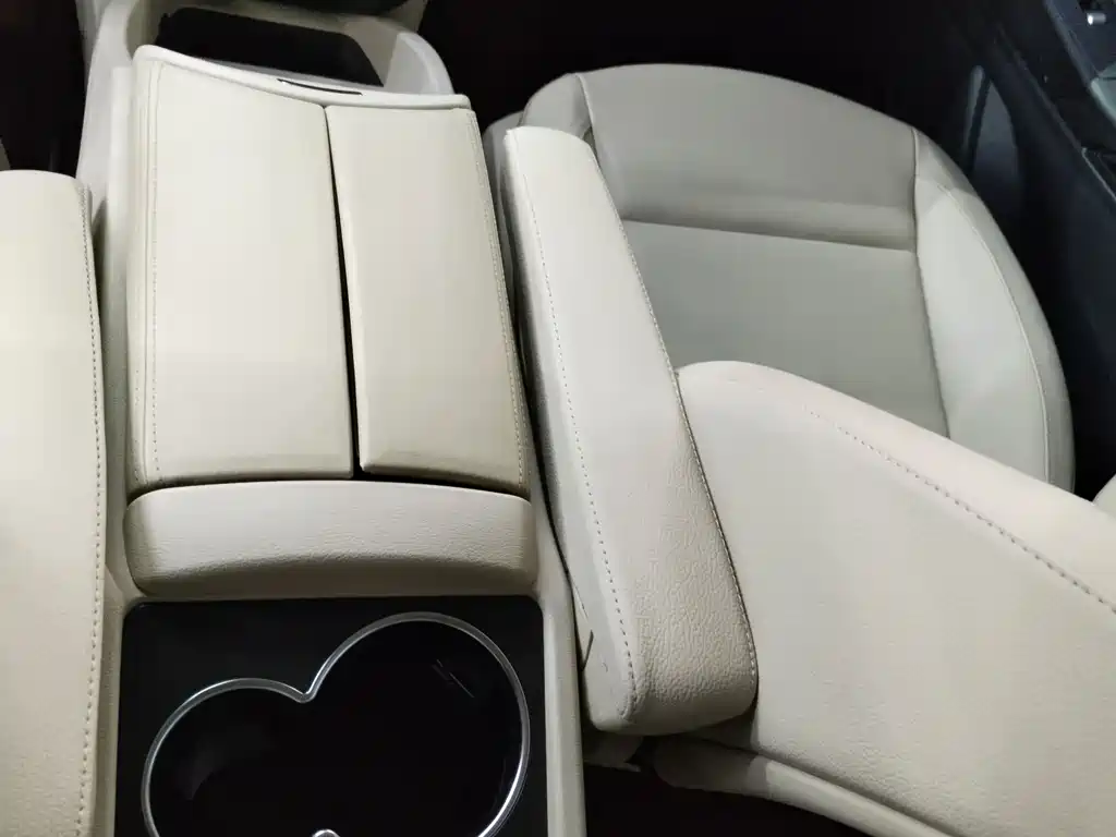 Mercedes-Benz Vito 2018 — фото 19
