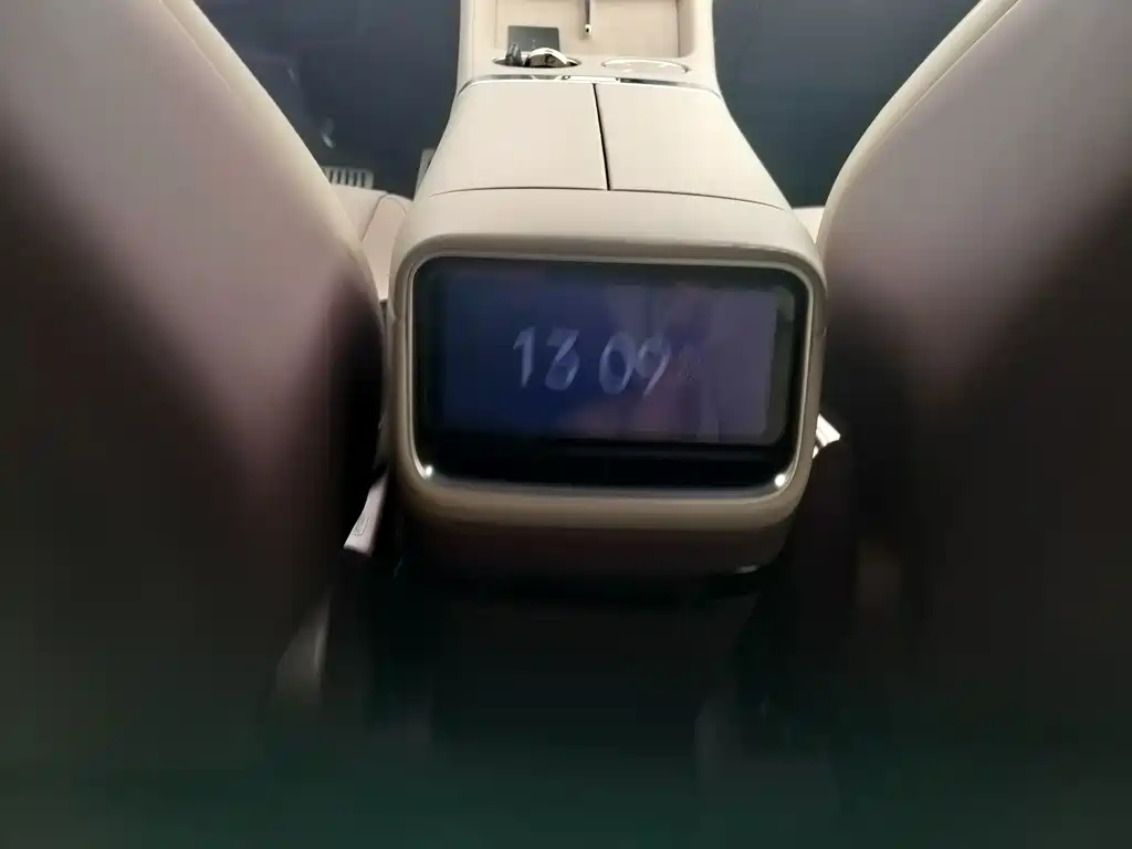 Xiaomi YU7 2025 — фото 14