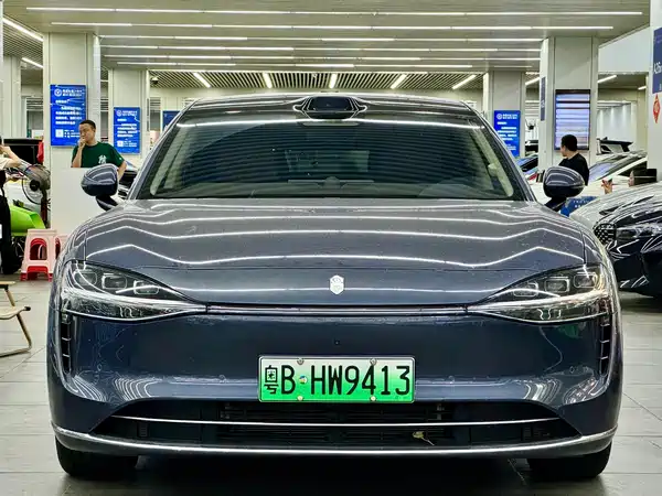 Stelato S9T 2025