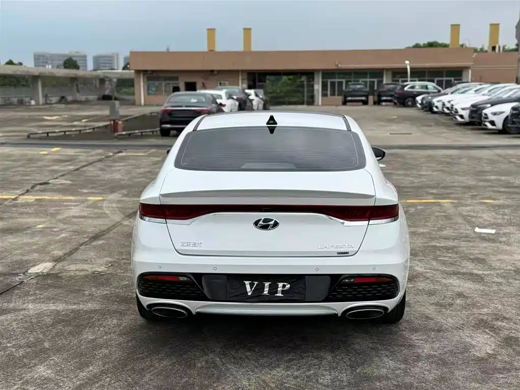 Hyundai Fista 2018 — фото 12
