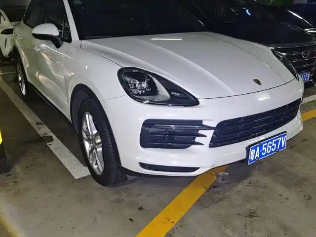 Porsche Cayenne 2018 — фото 3