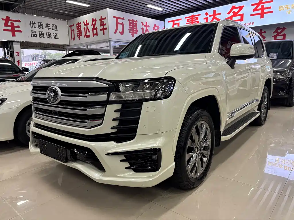Toyota Land Cruiser 2026 — фото 1