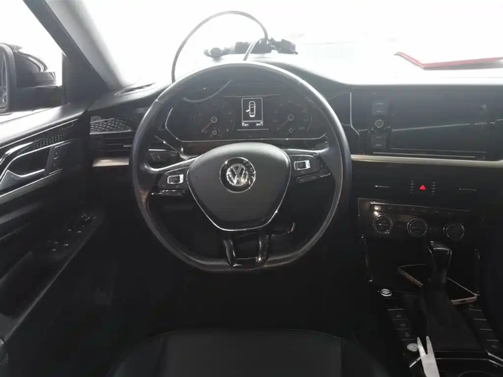 Volkswagen Passat 2019 — фото 11