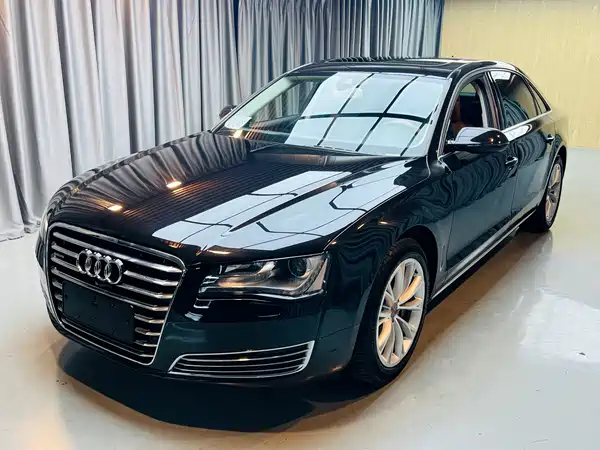 Audi A8 2012