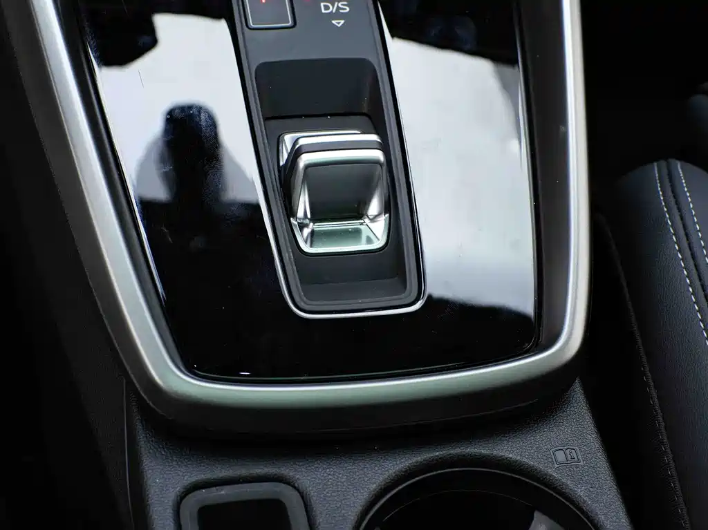 Audi A3 2023 — фото 12