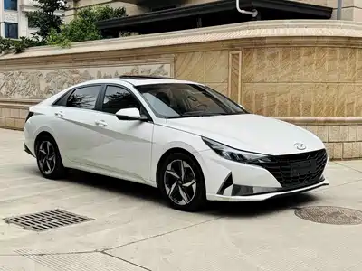 Hyundai Elantra 2022