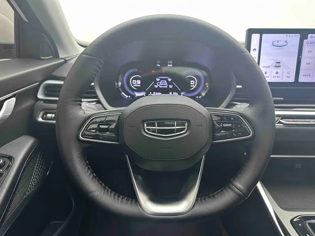 Geely Emgrand 2023 — фото 16