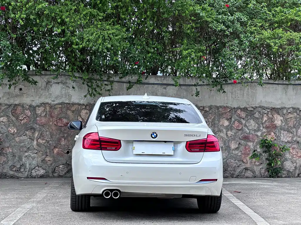 BMW 3 Series 2019 — фото 4