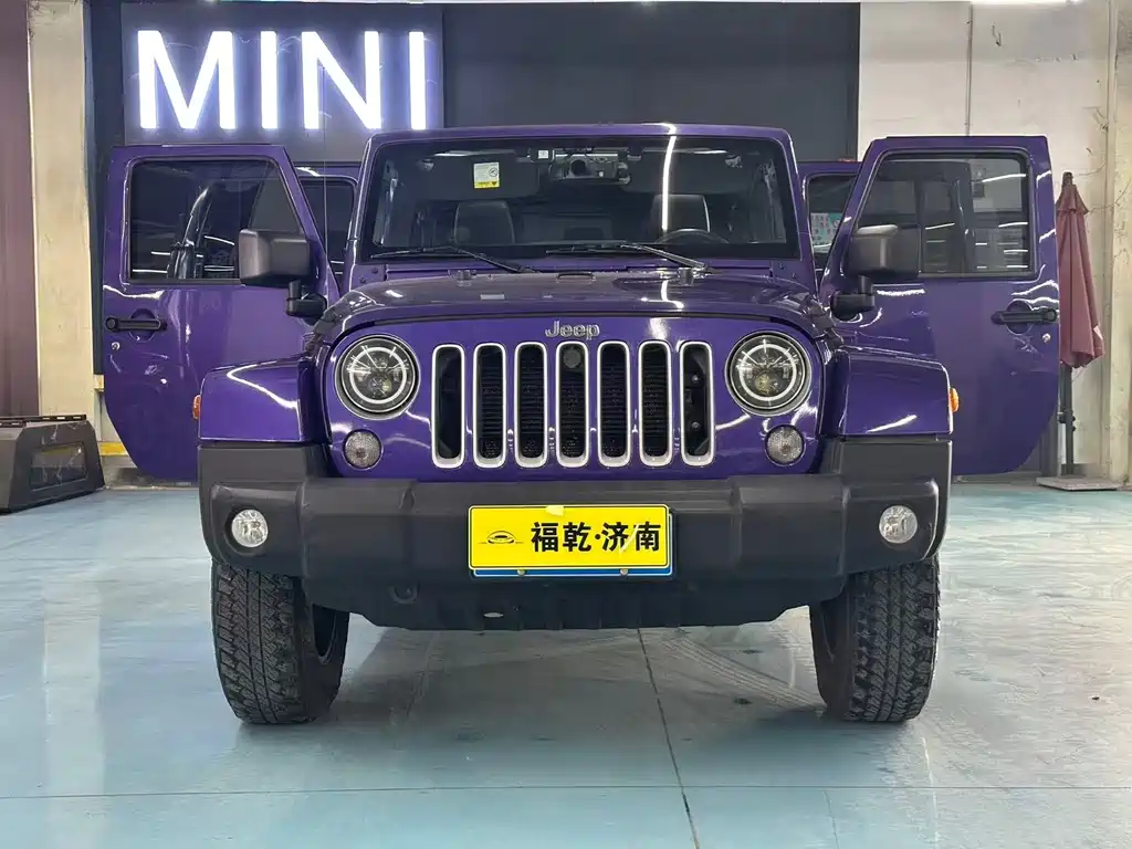 Jeep Wrangler 2018 — фото 11