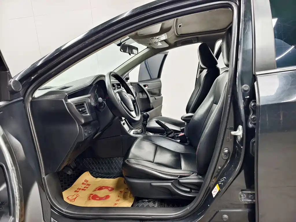 Toyota Corolla 2016 — фото 10