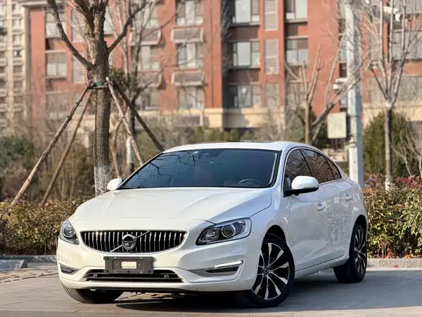 Volvo S60 2019