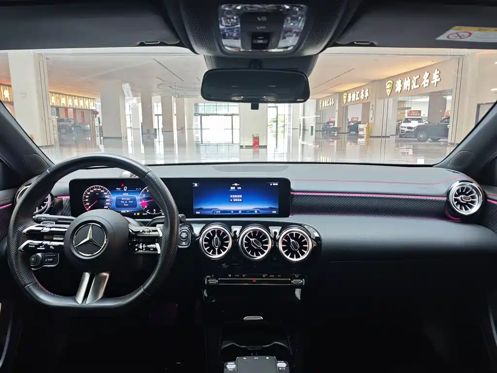 Mercedes-Benz A-Class 2023 — фото 7
