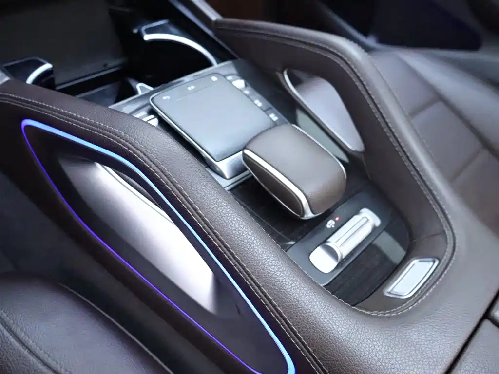 Mercedes-Benz GLE 2020 — фото 12