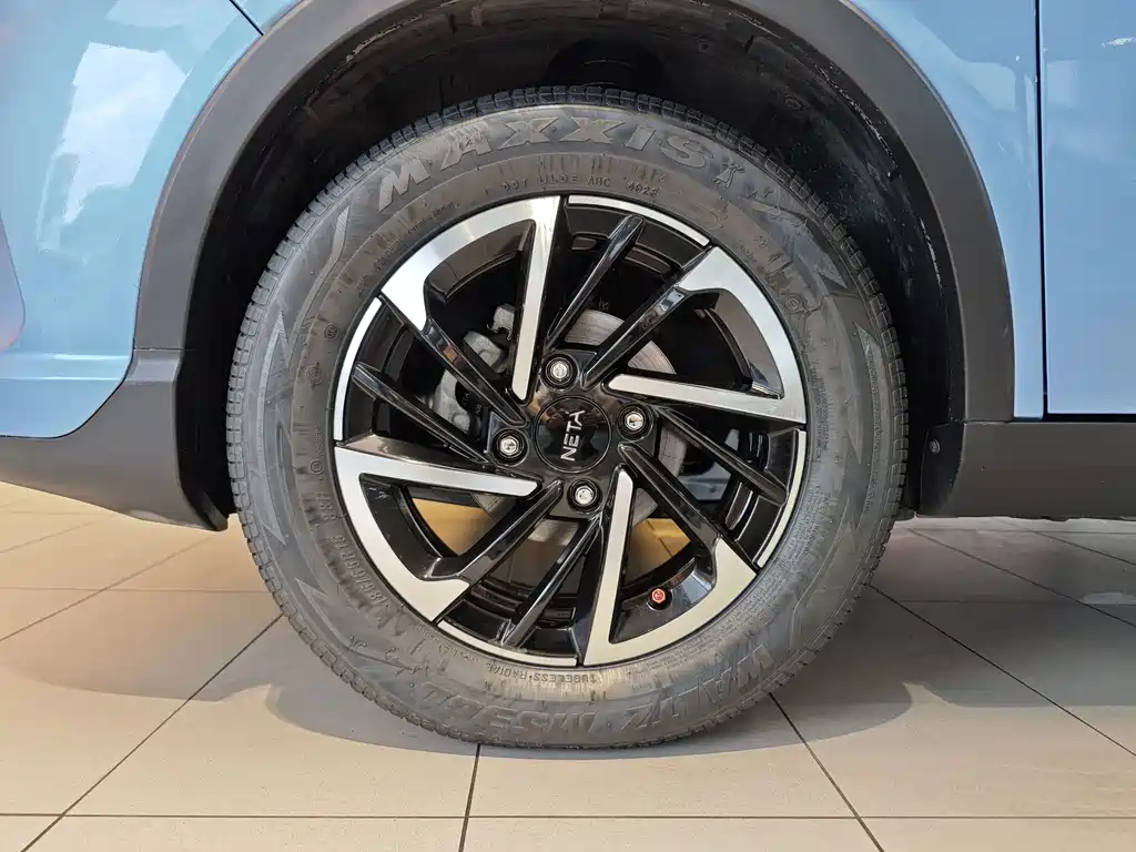 Neta V 2021