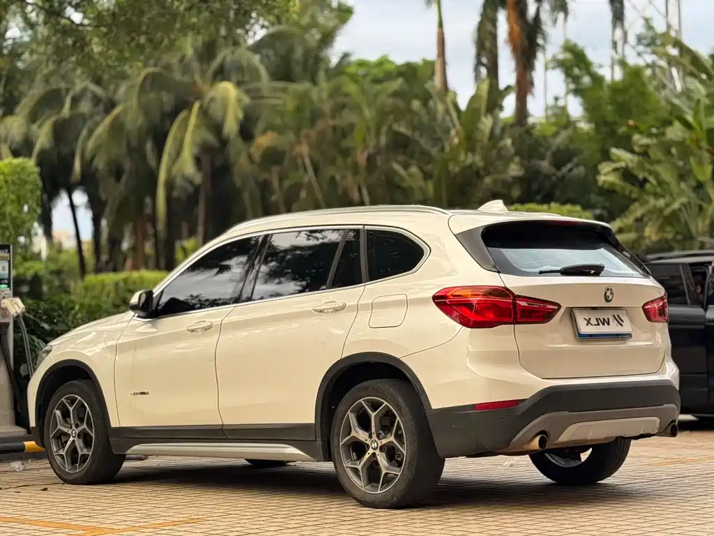 BMW X1 2017 — фото 18