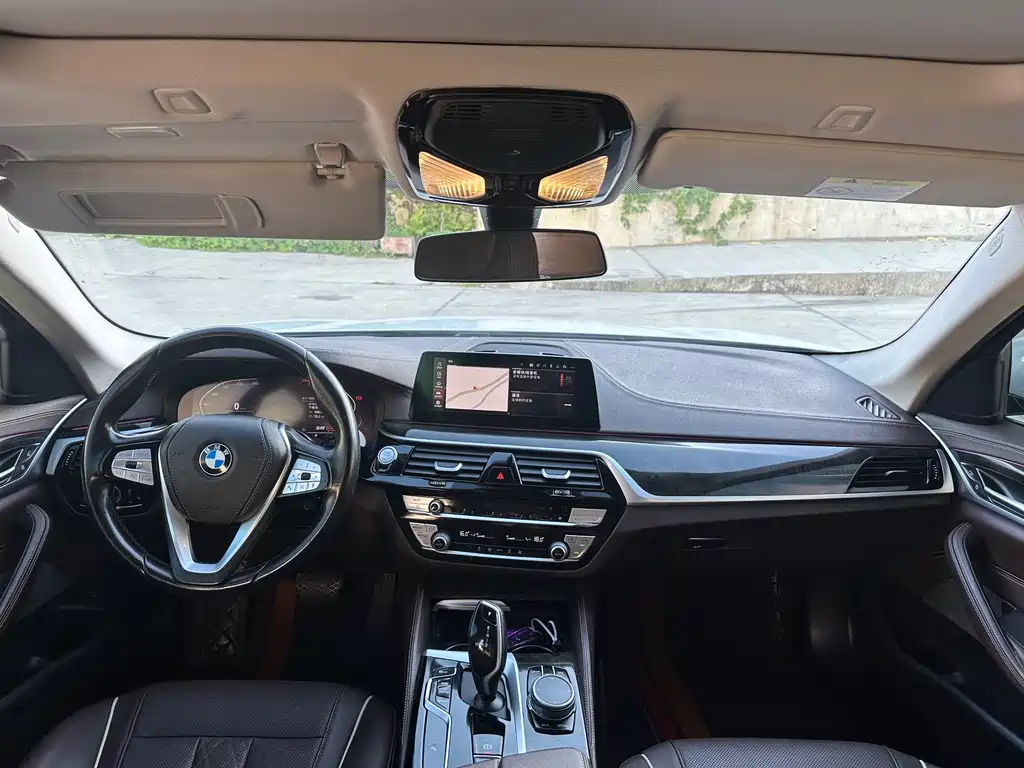 BMW 5 Series 2022