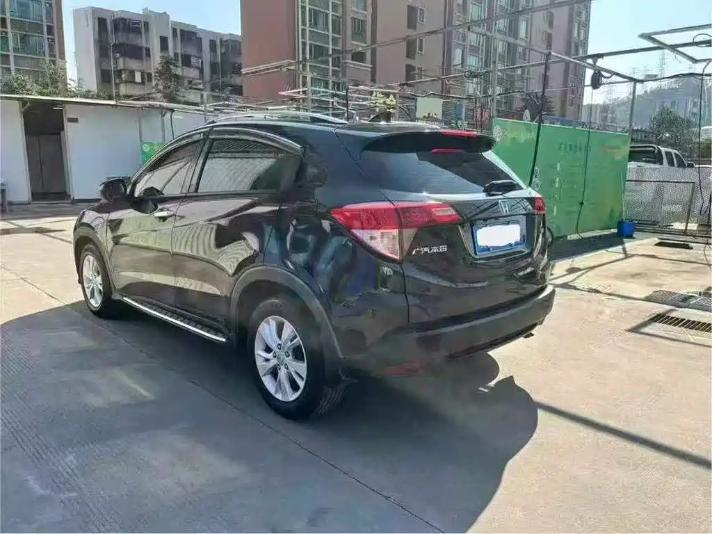 Honda Vezel 2015