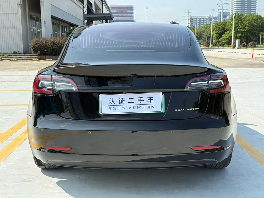 Tesla Model 3 2019 — фото 14