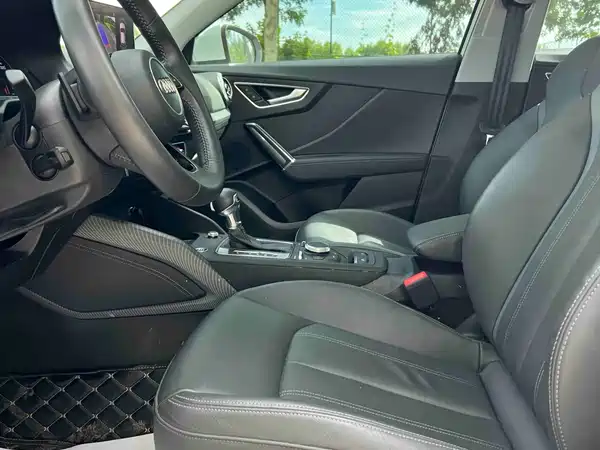 Audi Q2L 2022