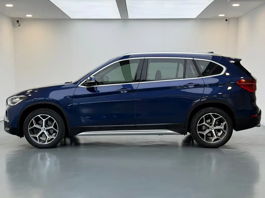 BMW X1 2019 — фото 9